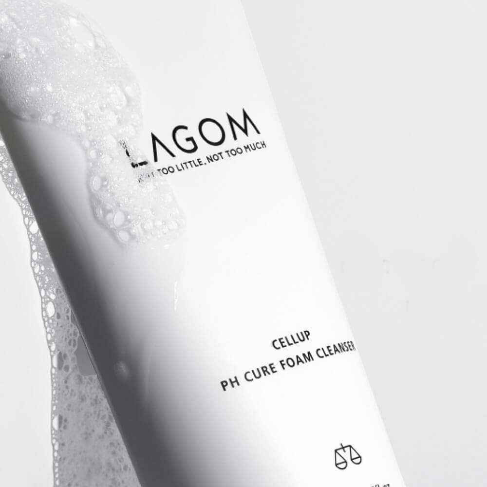 LAGOM/ Увлажняющая слабокислотная пенка для умывания Lagom Cellup Ph Cure Foam Cleanser 120 мл. — изображение 2